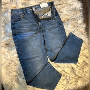 American Eagle Mom Jeans